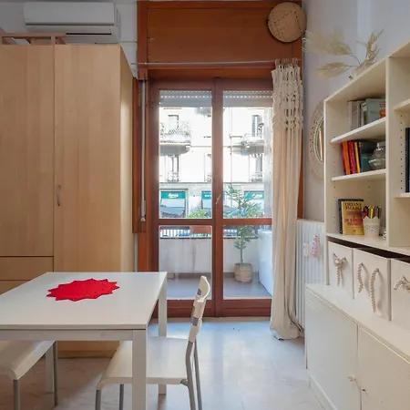 I-host Loft - Melzo 13 Lägenhet