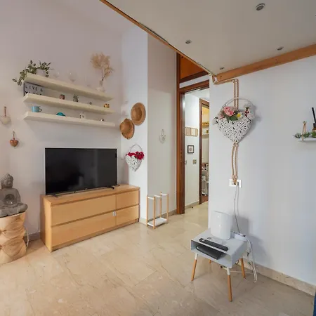 Lägenhet I-host Loft - Melzo 13