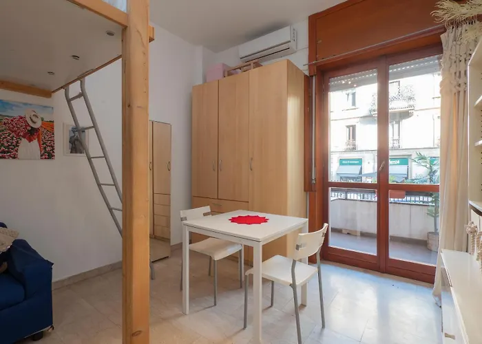 I-host Loft - Melzo 13 * ميلان